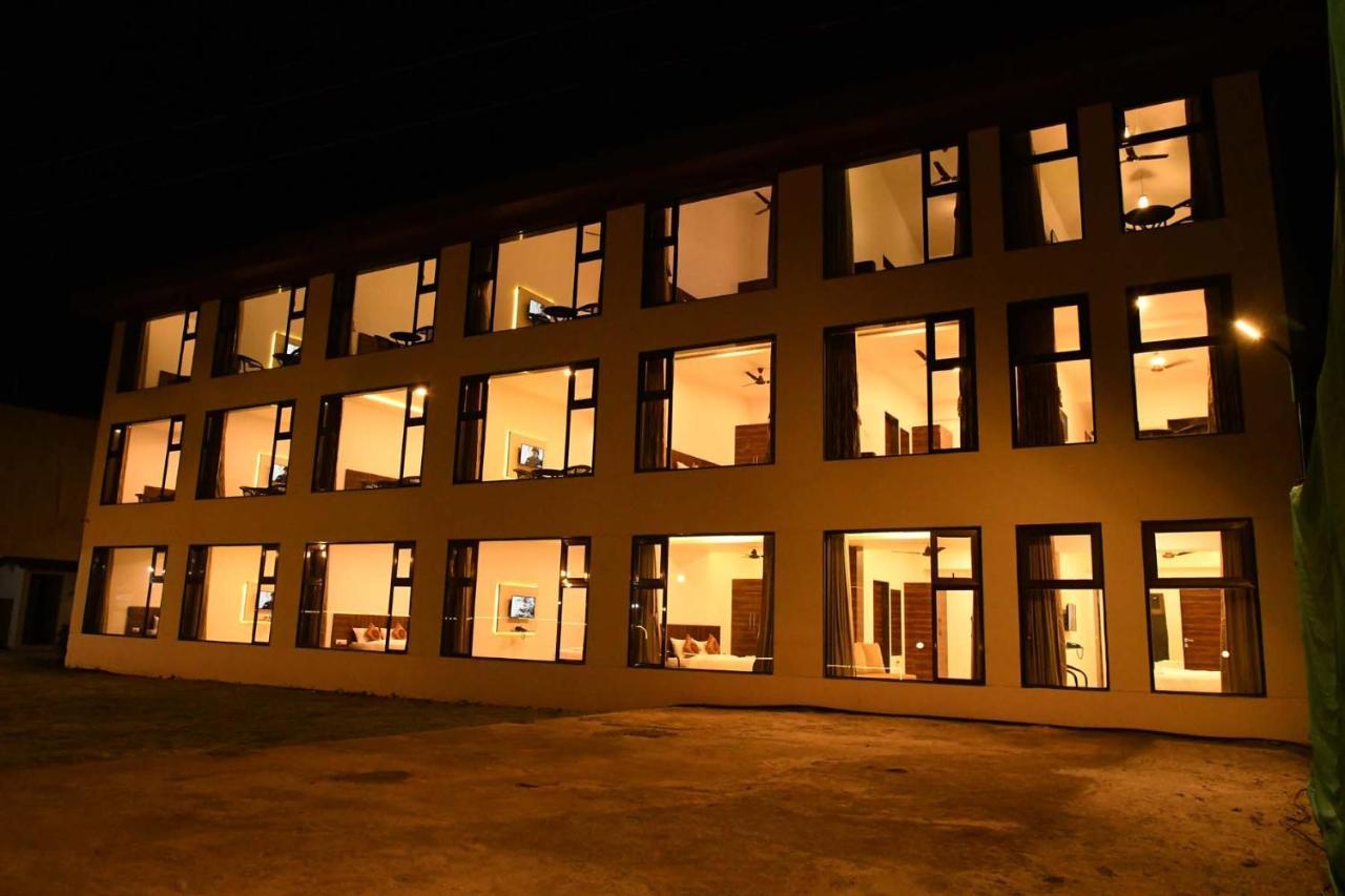 Royal Orbit Hotel Pānchgani Exterior foto